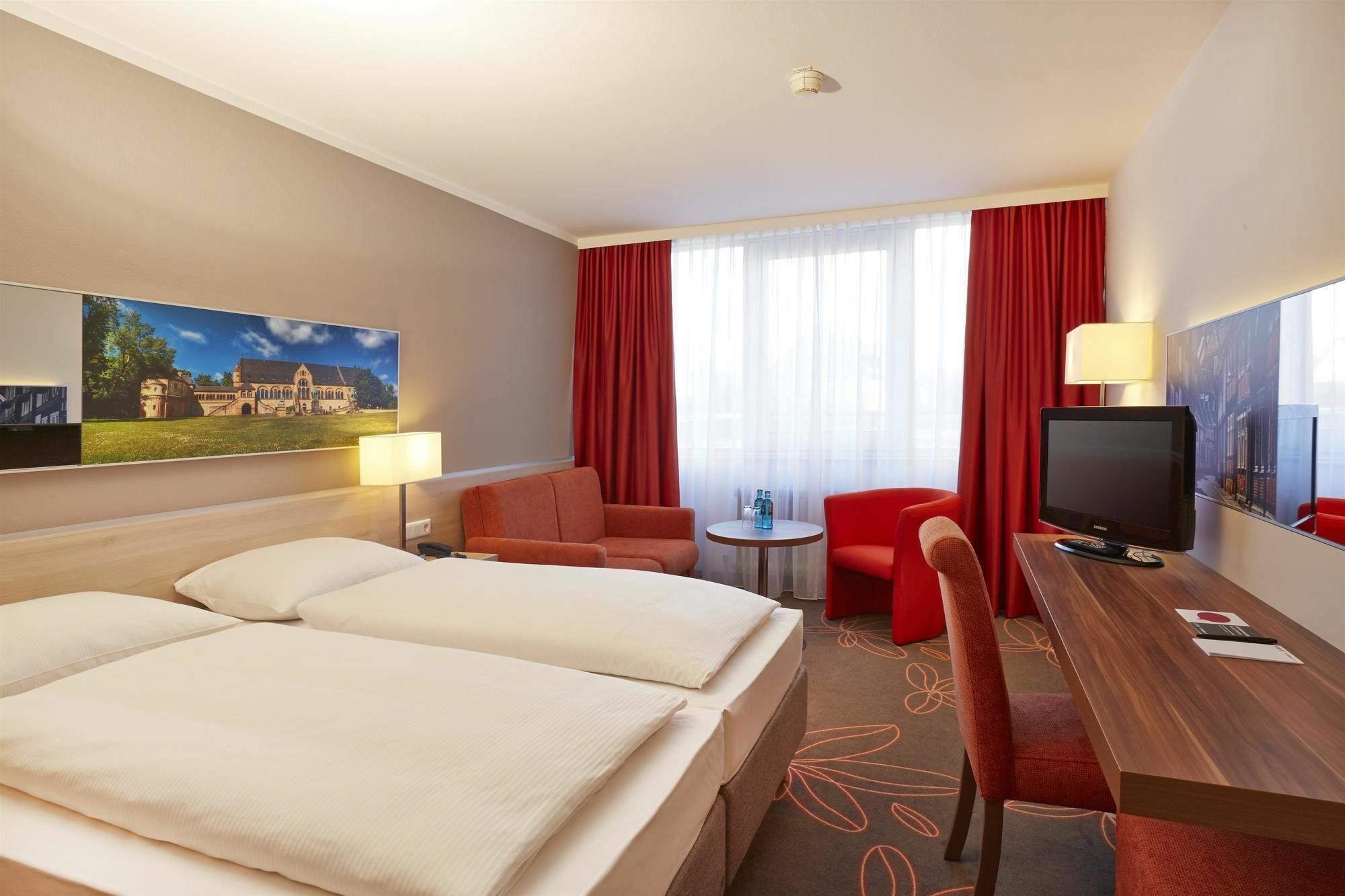 Plaza Inn Goslar Esterno foto